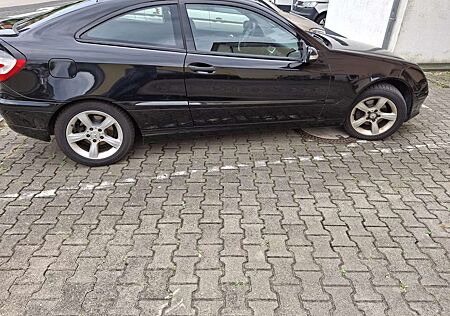 Mercedes-Benz C 160 Kompressor Sportcoupe Automatik Sport Edition
