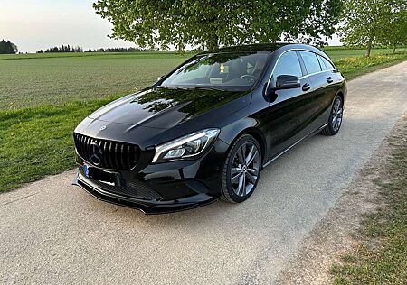 Mercedes-Benz CLA 180 Shooting Brake Service Neu