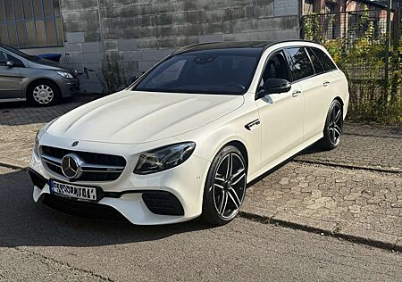 Mercedes-Benz E 63 AMG AMG E 63 4Matic T 9G-TRONIC