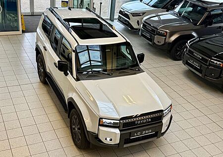 Toyota Land Cruiser 250 - LOUNGE-MILD HYB.-7-SEATS-PANORAMA-H. UP