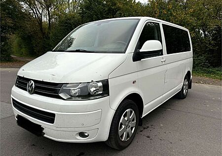 VW T5 Caravelle Volkswagen 4Motion Navigation 5 sitze