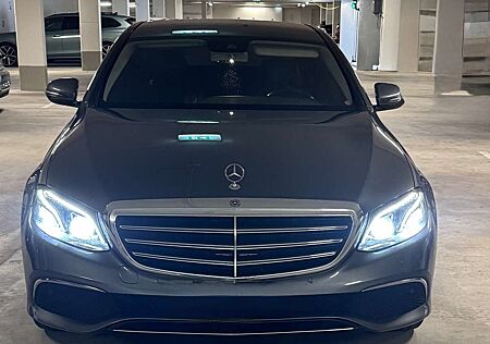 Mercedes-Benz E 220 d Widescreen