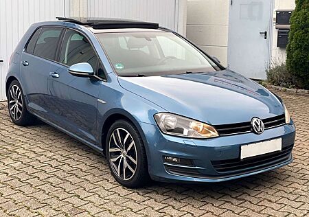 VW Golf Volkswagen VII 2.0TDI 150ps Lim. Cup*Panorama*PDC*SHZ*