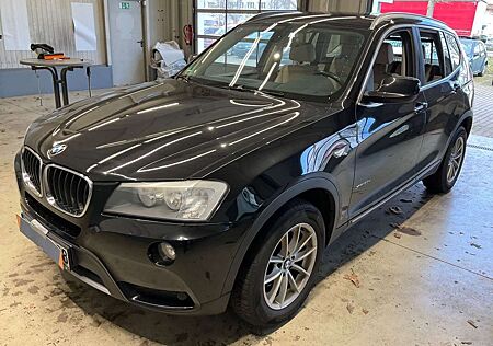BMW X3 xDrive 20 d*AHK*SHZ*PDC*Navi*TMP*EU5*Tüv Neu