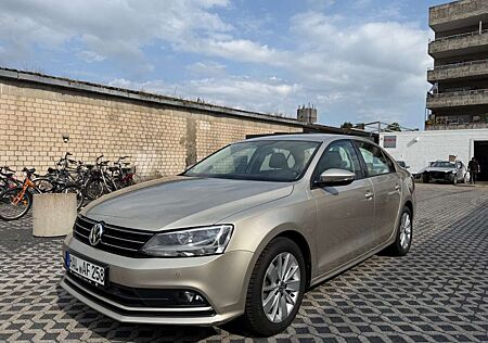 VW Jetta Volkswagen VI *39.500km*