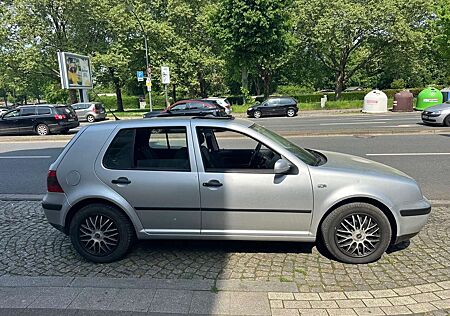 VW Golf Volkswagen 1.4 Klima Tüv 02/2026