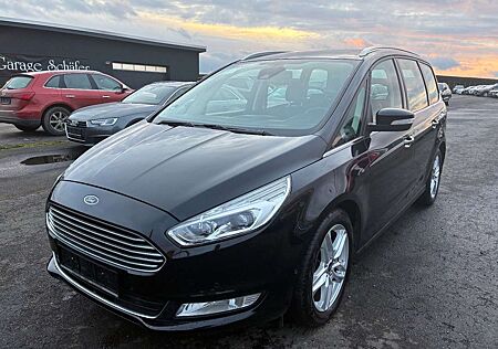Ford Galaxy Titanium 7 Sitzer Navi LED Digital