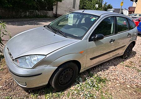 Ford Focus 1.6 Ambiente KEIN TÜV