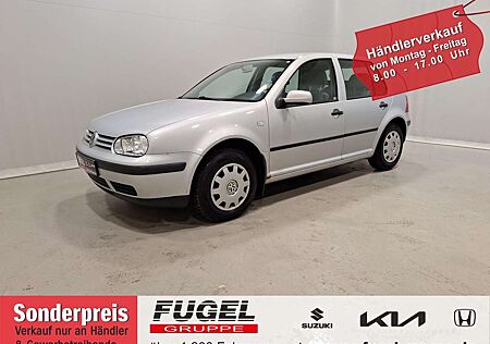 VW Golf gebraucht kaufen VW Golf Volkswagen IV 1.6 16V AHK|Radio