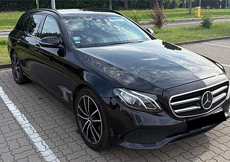 Mercedes-Benz E 300 de (213.216)