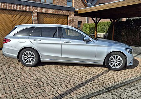 Mercedes-Benz C 220 d T 9G-TRONIC Avantgarde