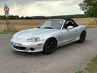 Mazda MX-5 MX 5 1.6i 16V + Hardtop