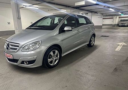 Mercedes-Benz B 180 B -Klasse