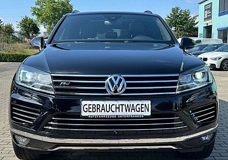 VW Touareg Volkswagen V6 3.0TDI/R-LINE+TERRAIN+PANO-SD+STANDHE