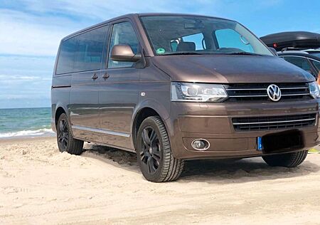 VW T5 Multivan Volkswagen Highline