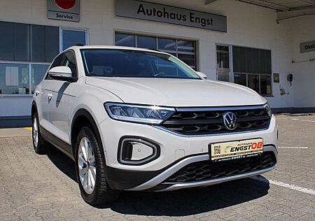 VW T-Roc Volkswagen Life 1.5 l TSI DSG AHK NAV LED Ladeboden Verkehrsz