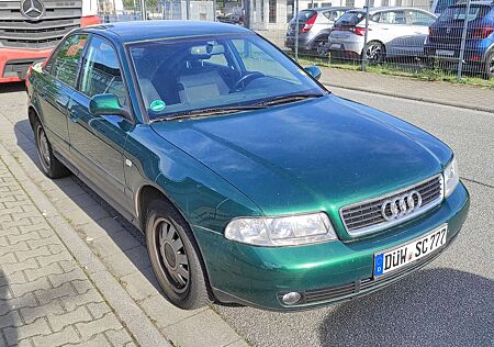 Audi A4 AUTOMATIK 1.8 KLIMAA ALLWETTER SERVO USB BLUETOOTH