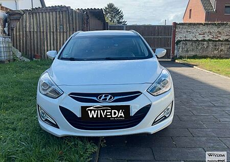 Hyundai i40 cw FIFA World Cup Edition~PDC~Xenon~99kW~