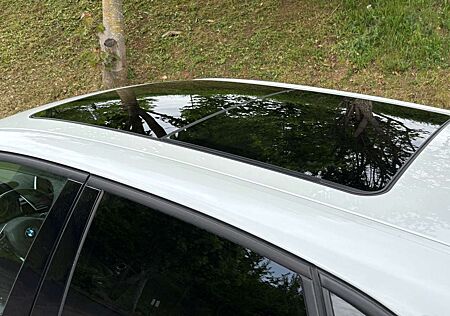 BMW 225 xe Sport Line