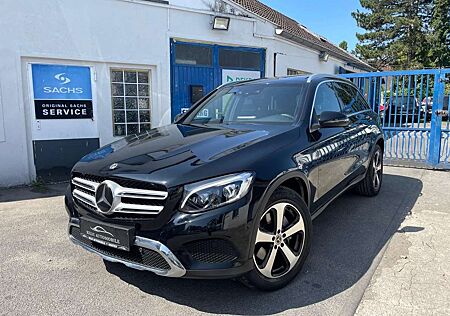 Mercedes-Benz GLC 250 d 4Matic AMG*Panorama*LED*Kamera*AHK