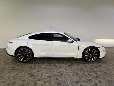 Porsche Taycan 4 S inclusive Batteriezertifikat, Bose, Leder,