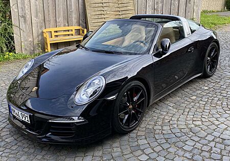 Porsche 991 911 Targa 4 GTS, LED, PDCC, Approved