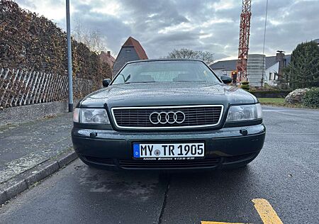 Audi A8 D2 2.8 V6 Benzin Automatisch