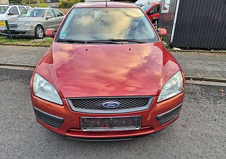 Ford Focus Turnier 1.6 16V Ambiente Tüv Neu