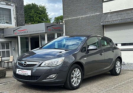 Opel Astra J 1.4 Lim. Edition*FAHRRADTRÄGER*KLIMA*TÜV