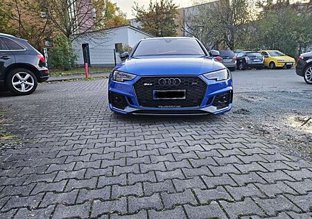 Audi RS4 A4 Avant Avant quattro tiptronic