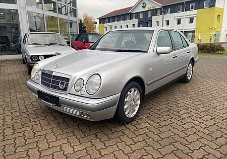 Mercedes-Benz E 280 Elegance