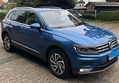 VW Tiguan Volkswagen Diesel 2.0 TDI 4Motion Sound + AHK+Standheizung
