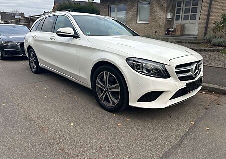 Mercedes-Benz C 220 T Avantgarde Multibeam LED/AHK/TW/8-fach
