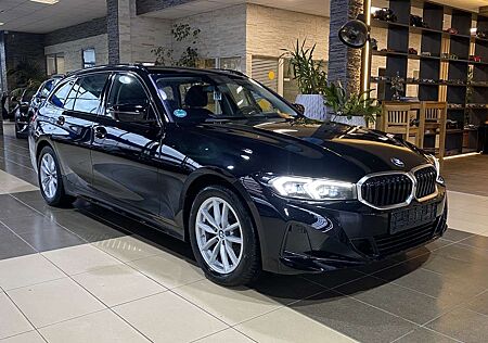 BMW 320 d Innovation ComfortNavi LED DAB R.Cam SHZ