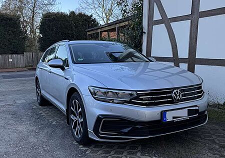 VW Passat Variant Volkswagen GTE