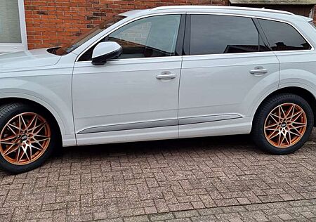 Audi Q7 Diesel 3.0 TDI quattro tiptronic