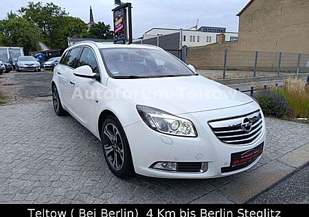 Opel Insignia Sports Tourer 2.0 Turbo 4x4 Sport*6Gang