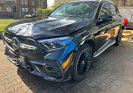 Mercedes-Benz GLC 220 d 4M AMG PANO 360° DTR HEAD-UP KEYLESS