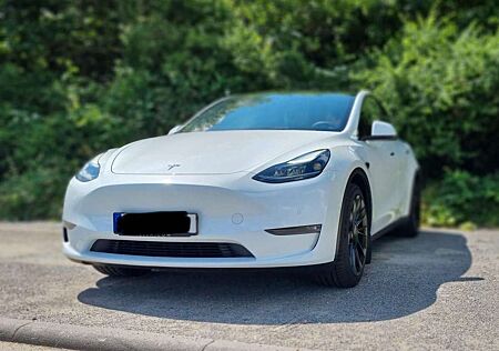 Tesla Model Y Long Range Dual Motor AWD