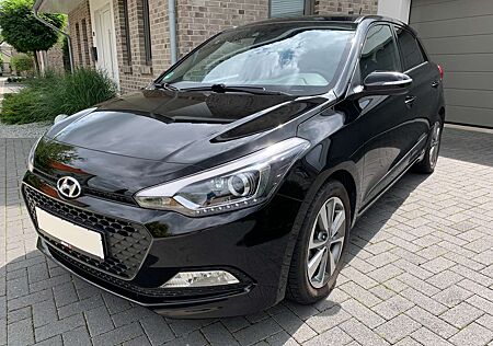 Hyundai i20 1.2 YES! Plus; Navi