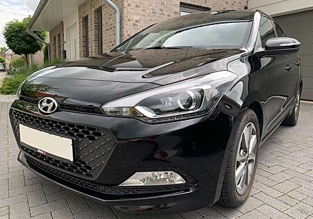Hyundai i20 1.2 YES! Plus; Navi