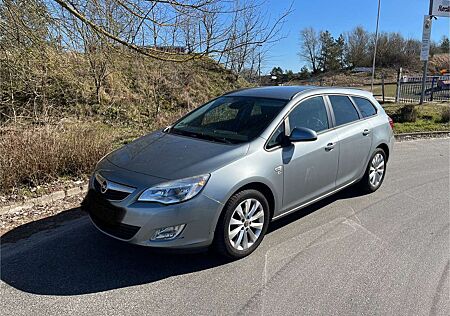 Opel Astra 1.7 CDTI DPF Sports Tourer 150 TÜV Ne