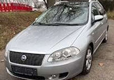 Fiat Croma 1.9 16V Multijet Emotion