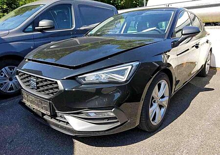 Seat Leon FR 2.0 TDI*PDC*AMBIENTE*PLA*LED*SHZ*LHZ*APP