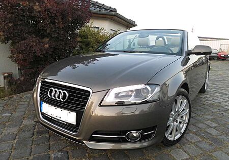 Audi A3 Ambition, Face-Lift Model mit LED, Leder hellgrau