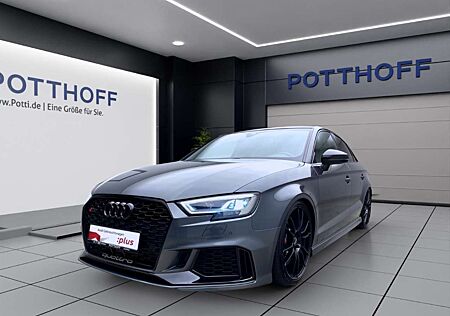 Audi RS3 Limousine NAVI LED SHZG PDC KLIMA