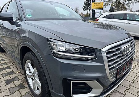 Audi Q2 1.2 sport 110 KW * TÜV neu * Scheckheftgepf