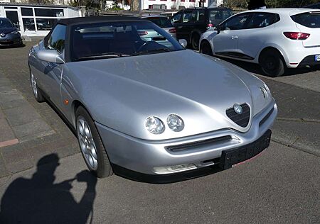 Alfa Romeo Spider 2.0 16V Twin Spark