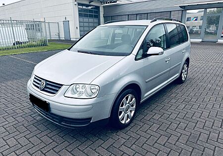 VW Touran Volkswagen 2.0 FSI Trendline