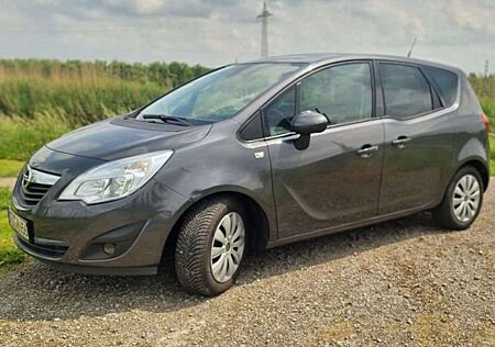 Opel Meriva 1.4 Design Edition